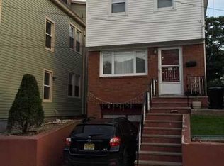 54 Dukes St, Kearny, NJ 07032
