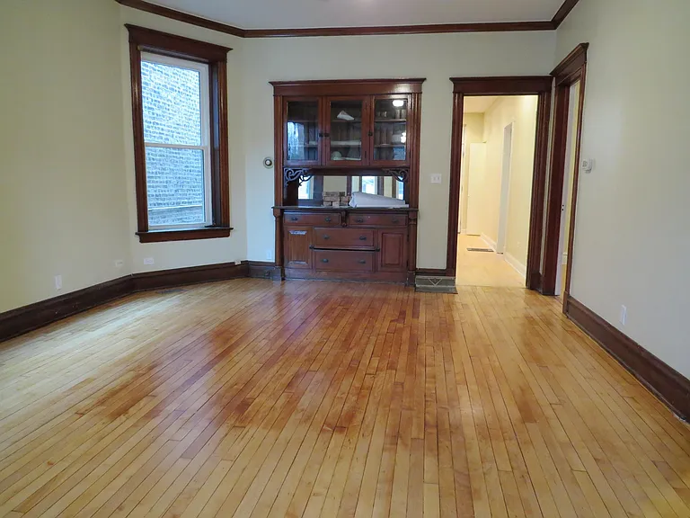 2504 N Richmond St #1 — Photo 4