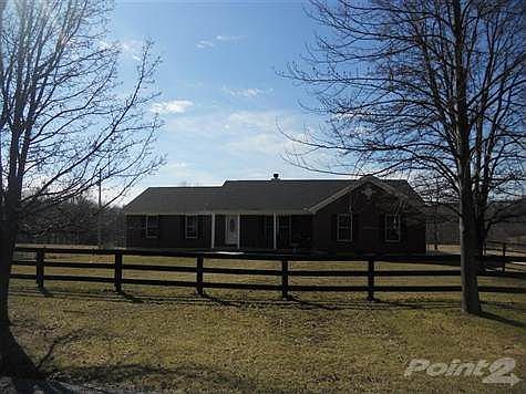 What a wonderful country setting for this all brick ranch.