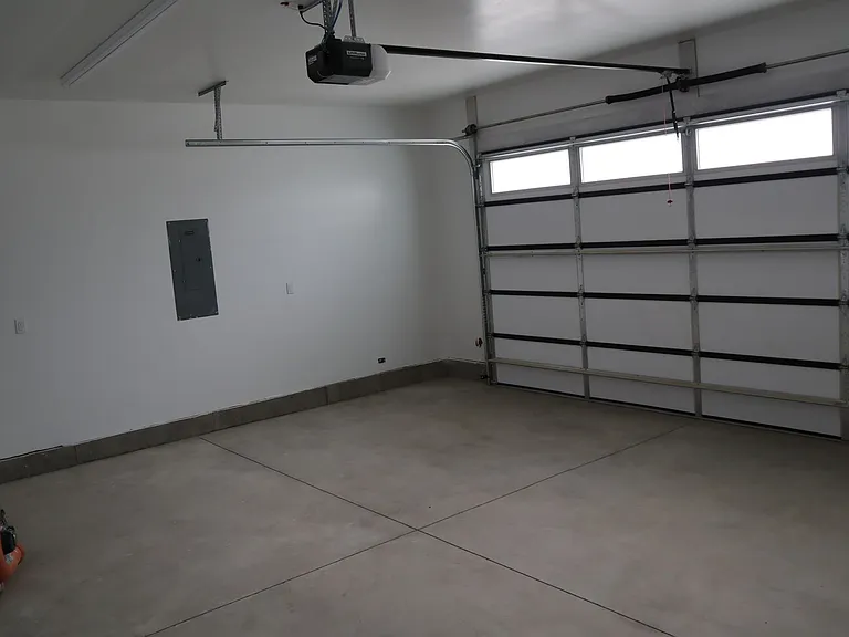 1205 E Adeline Ave — Photo 8