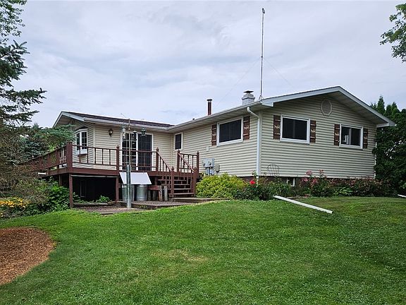 2nd image of E2946 470th Avenue