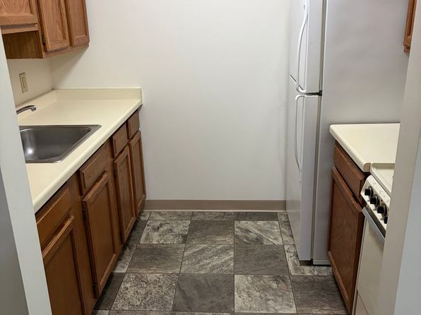 1045 East St #208