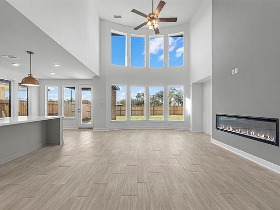 3rd image of 1527 Watermont Dr