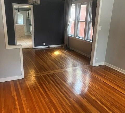 5th image of 1366 Moy Ave