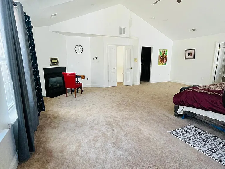 8704 Ashby Ct — Photo 34