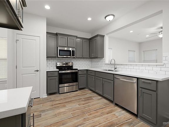 4th image of 1409 E Sonador Dr S