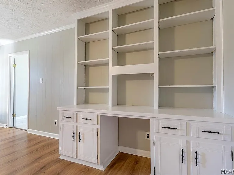 110 Diane Dr — Photo 11
