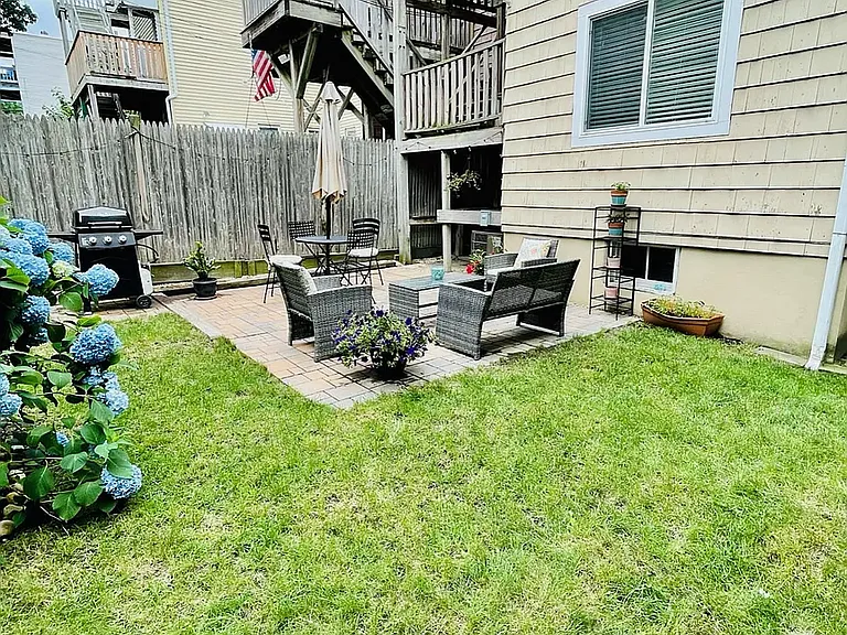 26 Vinton St #1 — Photo 3