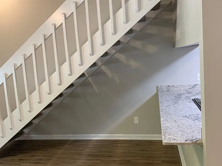 1798 Falconcrest Dr — Photo 12