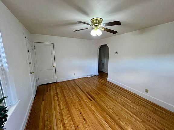 4th image of 2616 Mansfield St NE