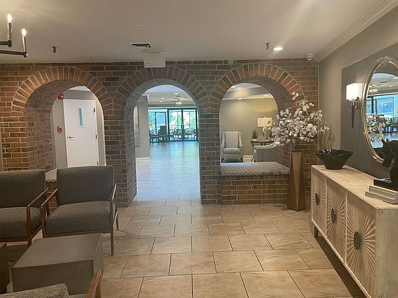 3rd image of 601 Lake Hinsdale Dr APT 309