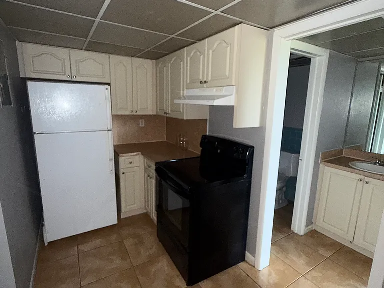 6960 Miami Gardens Dr #2-431A — Photo 8