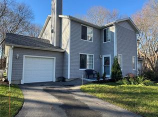10 Parsley Ln, Saunderstown, RI 02874