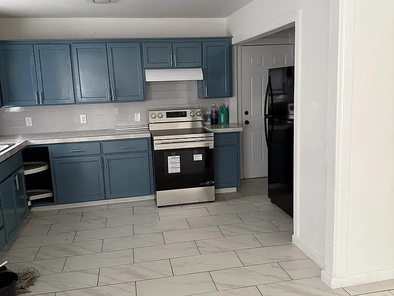 320 N 9th St — Photo 5