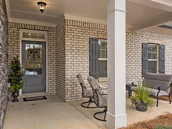 2nd image of 238 Sweetbriar Club Dr