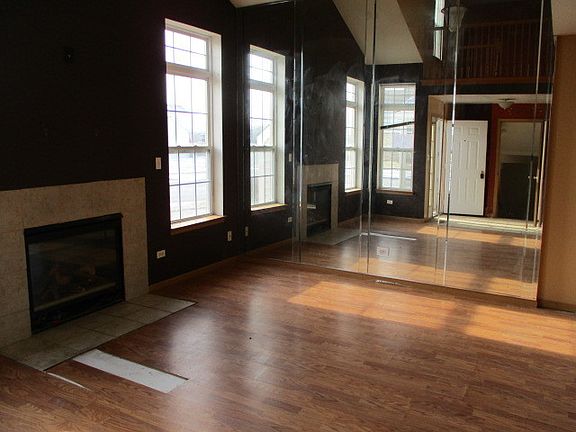 4th image of 22968 Westwind Dr