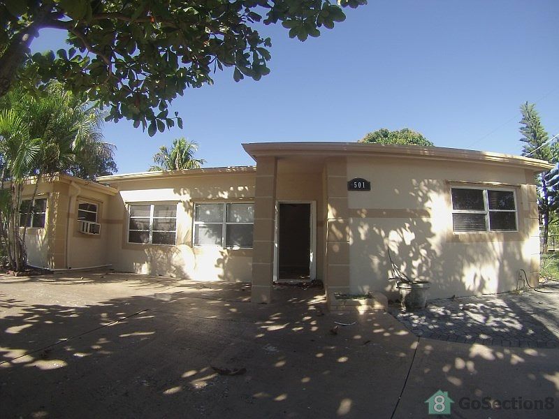 1st image of 501 E Gateway Blvd