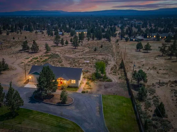 25311 Bachelor Ln, Bend, OR 97701