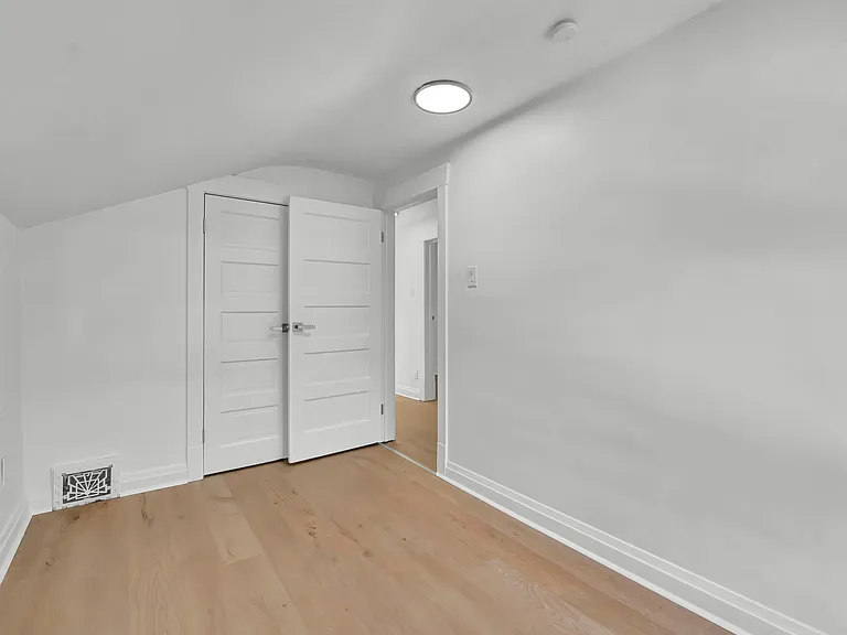 1584 Hampton Rd — Photo 17