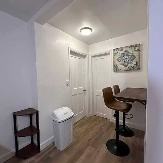 1 bed, 700 sqft, $2,100 — Photo 4