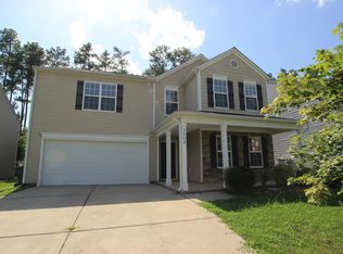 2808 Thoreau Dr, Durham, NC 27703