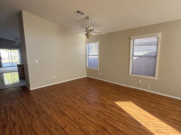 3rd image of 8612 W Paradise Ln