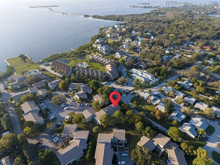Windrush Bay Dr — Photo 37