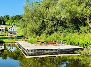 44 Old Lake Rd, Dallas, PA 18612