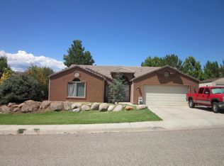 52 W 1000 S, Hurricane, UT 84737