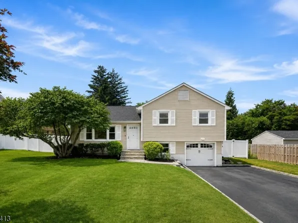 13 Cedar St, East Hanover Twp., NJ 07936