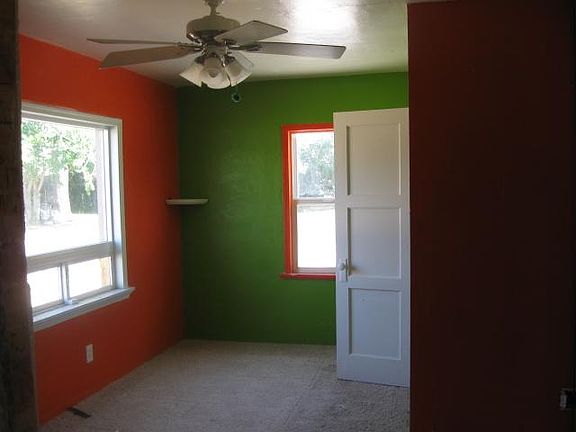 3rd image of 1710 E Clarendon Avenue