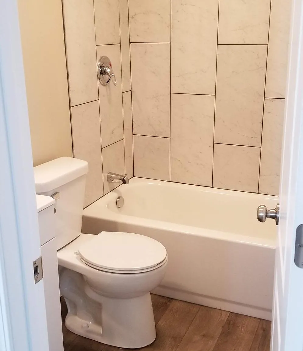 2 bed, 720 sqft, $1,200 — Photo 2