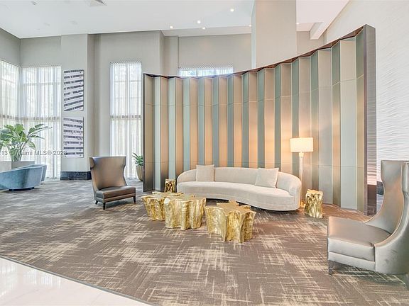 5th image of 951 Brickell Ave APT 1505