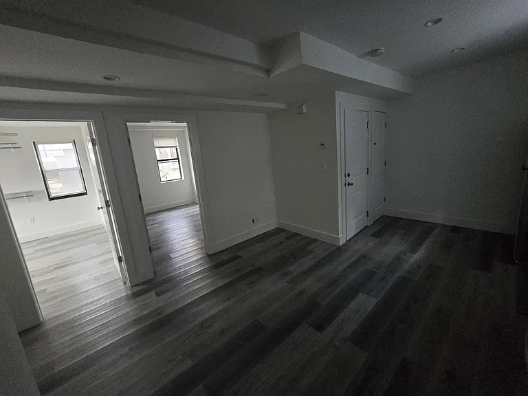 335 Mallory Ave #2 — Photo 7