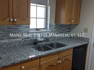 307 Garland St #8, Bangor, ME 04401