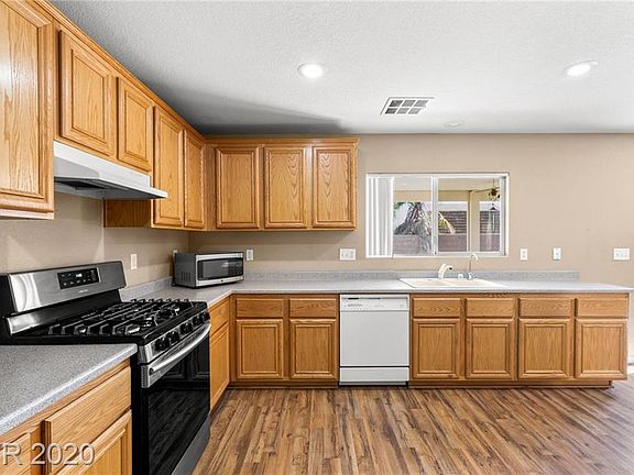 4th image of 8404 Debellis Creek Ct