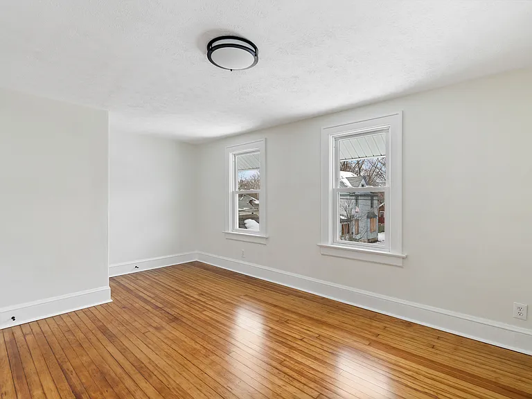 378 Cross St — Photo 19