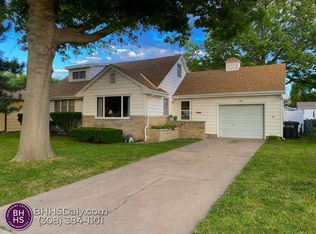 109 W 21st St, Grand Island, NE 68801