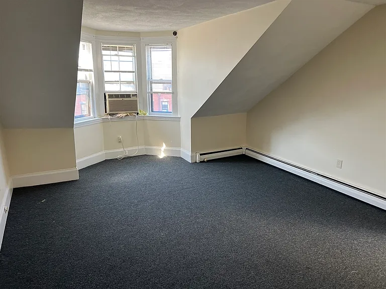 672 Massachusetts Ave #5 — Photo 11