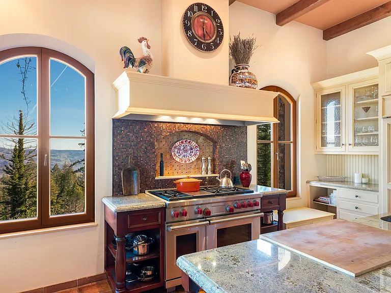 2110 Diamond Mountain Rd — Photo 14
