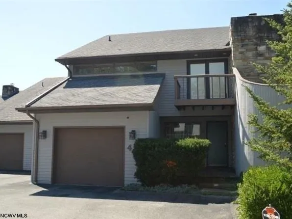 403 Lakeview Estate Townhomes, Morgantown, WV 26508