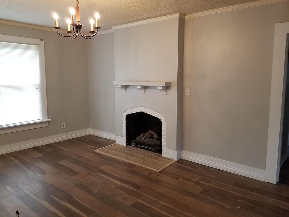 1st image of 105 E Midvale Ave