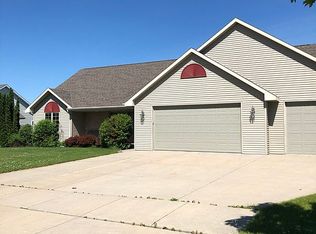 1791 Turquoise Trl, Green Bay, WI 54311