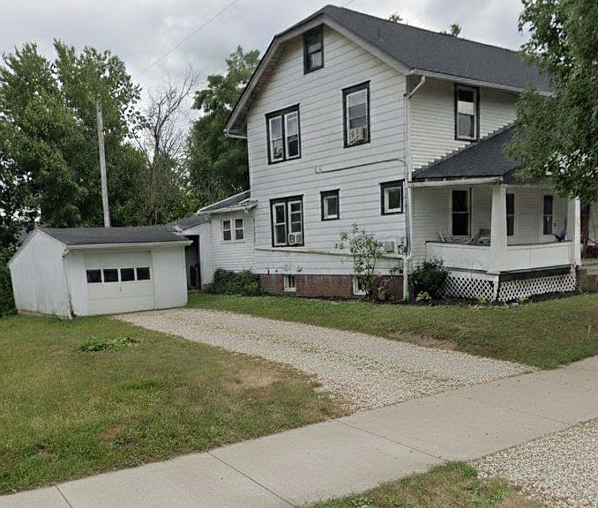 1st image of 325-327 Virginia Ave #325
