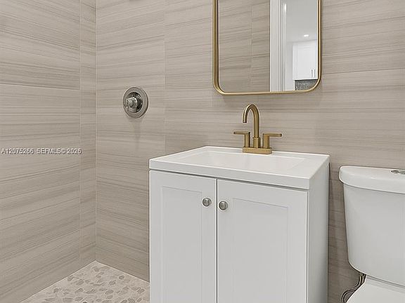 2nd image of 5807 SW 25th St #0