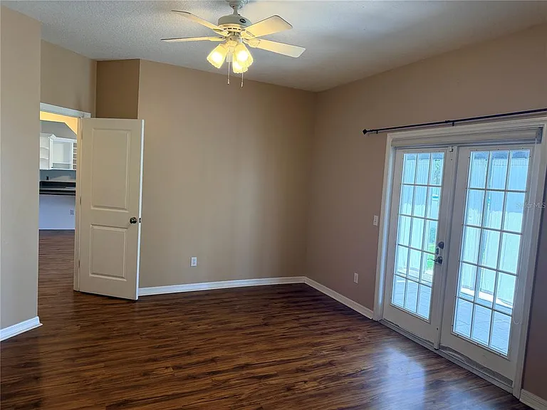 1799 Harbor Blvd — Photo 10