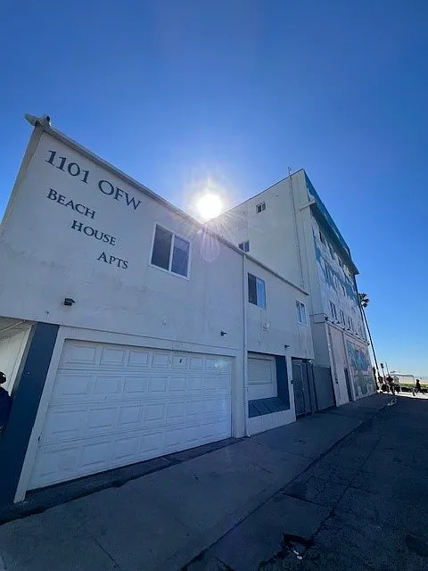 Beach House Apartments