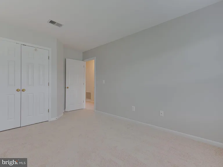 20362 Hartwell St — Photo 23