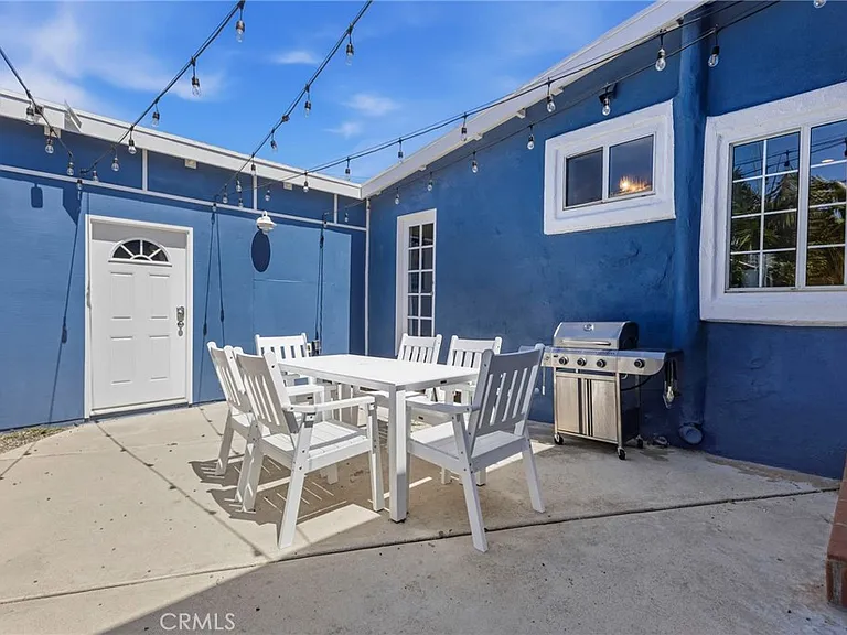 142 E Glaucus St — Photo 27