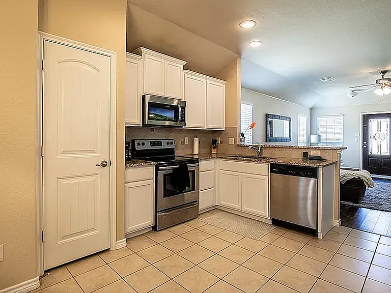 8800 Deadwood Ln — Photo 9